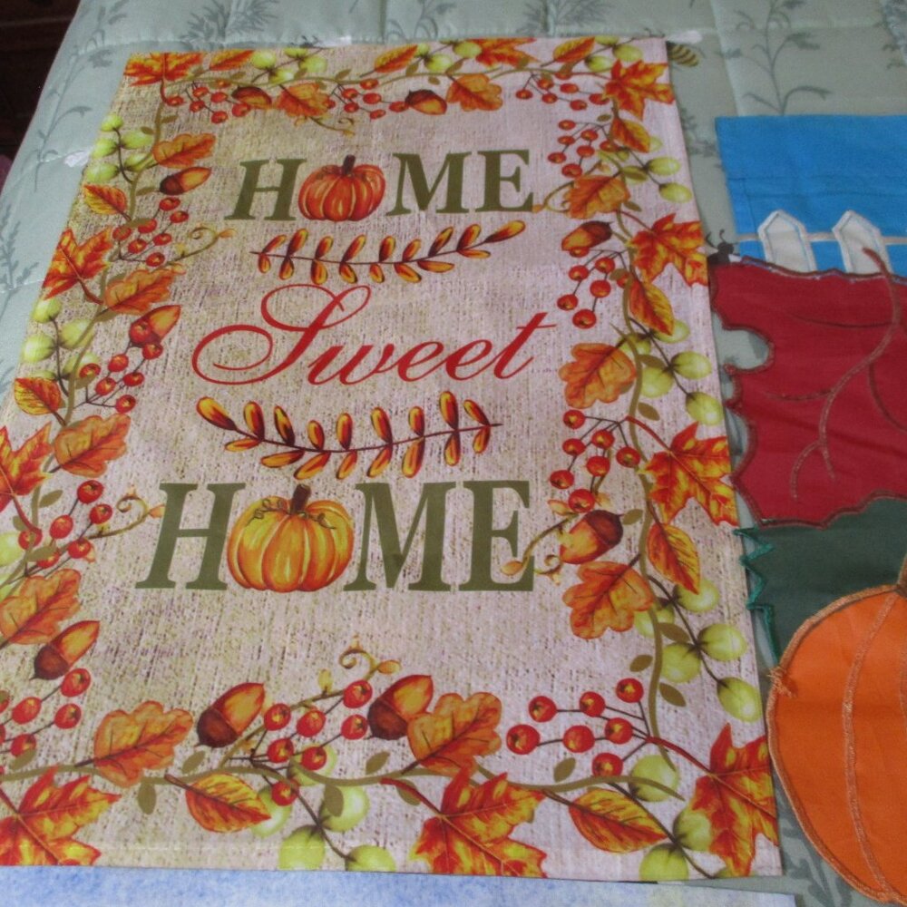 Lot of Four Mini Garden Flags Spring Fall Silk Screened - Picture 2 of 5